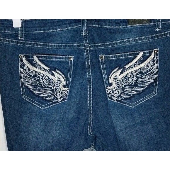 ZCO Jeans Premium Shorts 22W Denim Blue Embroidered Sequins Rhinestone Mid Rise - Picture 1 of 11